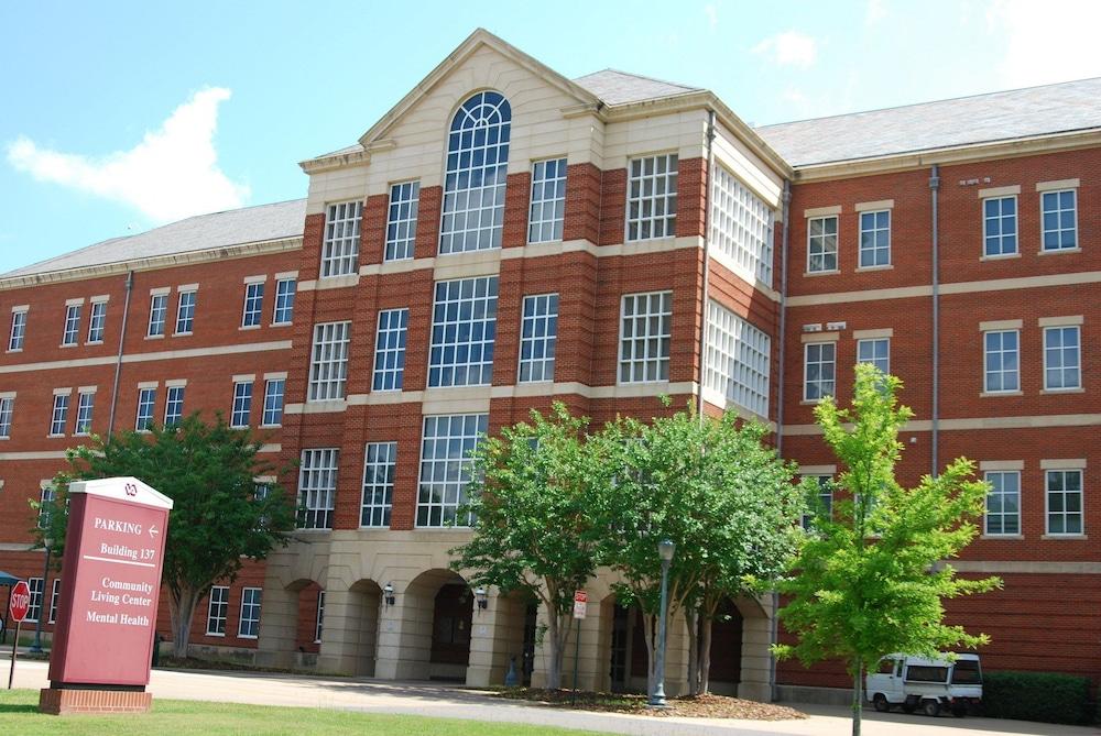 Wingate By Wyndham Tuscaloosa Hotel Exterior photo