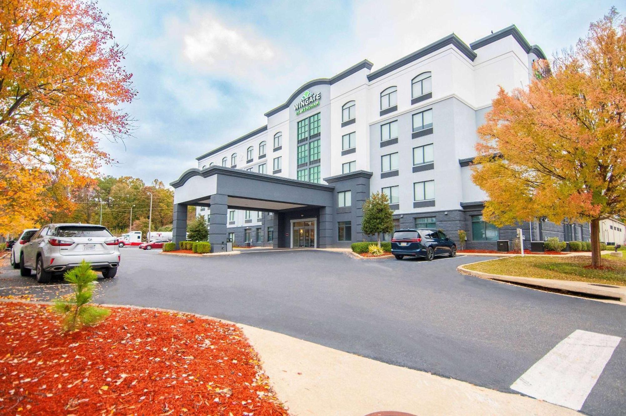 Wingate By Wyndham Tuscaloosa Hotel Exterior photo